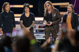 La operación de rostro del líder de Maná que casi le cuesta la vida