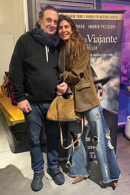 La ex primera dama felicitó a su hermano Alejandro al término de La muerte de un viajante, la célebre obra de Arthur Miller