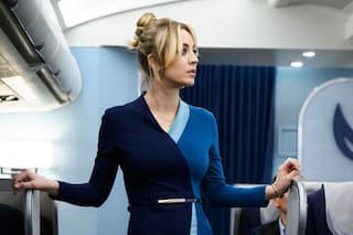 The Flight Attendant: divertido thriller con una brillante Kaley Cuoco