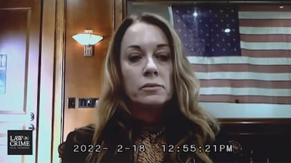 La exasistente de Amber Heard, Kate James, durante su declaración en el juicio de Estados Unidos (Captura de vdeo)