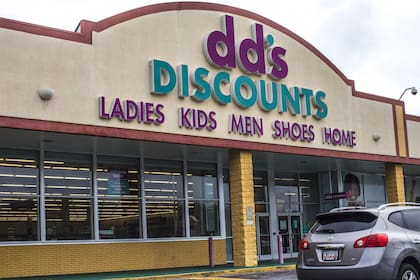 La expansión de dd's DISCOUNTS se centró en los mercados existentes de California, Georgia, y Texas (Dreamstime)