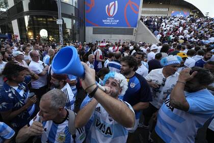 La expectativa es enorme en el público argentino, que se espera sea mayoritario en Saint-Denis; su entusiasmo fue creciendo al compás de la mejora en el juego de los Pumas durante el certamen.