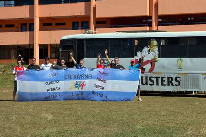 La experiencia argentina de viajar al Mundial en un motorhome con plasma, DVD y Play Station