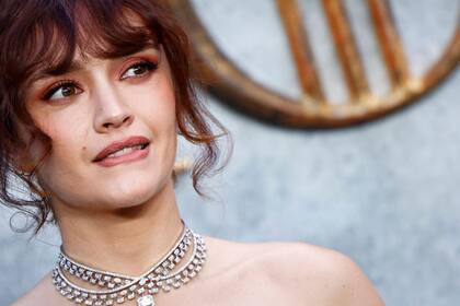 "La experiencia de grabar La Casa del Dragón consistió en reiteradas olas de calma y presión", explicó Olivia Cooke. "Cuando me dieron el papel, fueron cuatro segundos de euforia y luego de miedo inmediato", sumó la intérprete que da vida a la reina Alicent Hightower