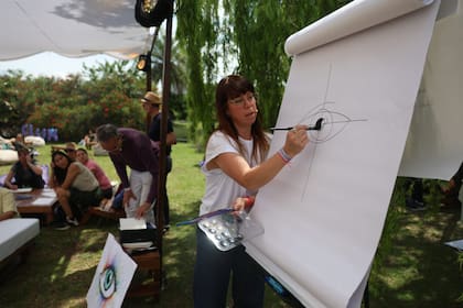La experiencia de PAE invitó a conectar a la meditación con el arte