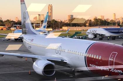 Aeroparque, en plena pandemia, con varios aviones de empresas que ya no están más