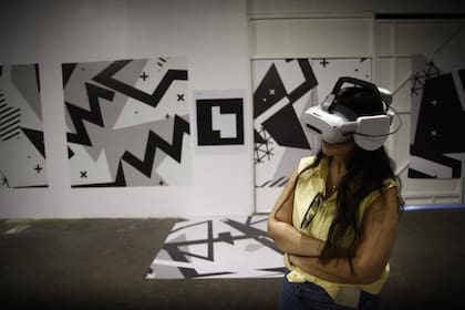 La experiencia inmersiva se apoya en investigaciones arqueológicas y científicas recientes sobre la pirámide