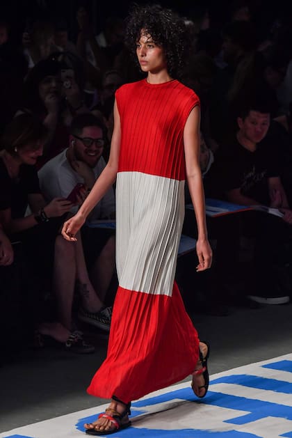 La experimentación en textiles de Osklen dio la nota una vez más