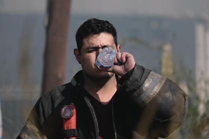 La explosión ocurrió a metros de la Autopista Cañuelas-Ezeiza y trabajaron en el lugar más de 20 dotaciones de bomberos