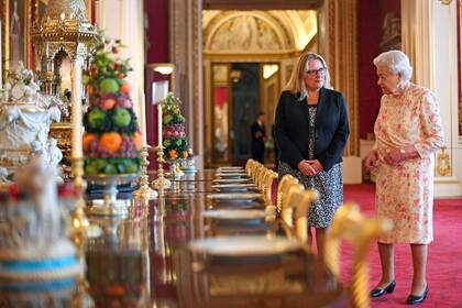 Una recorrida por el salón comedor del Palacio de Buckingham