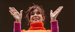 Cristina Kirchner permanecerá internada en el Otamendi por un cuadro de "íleo postoperatorio"