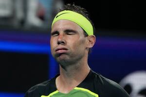 Rafa Nadal sigue abrumado por los malos resultados y Djokovic fue recibido en Australia de la mejor manera