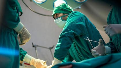 La extirpación del tumor implicó la pérdida del 30% del pene de Alastair