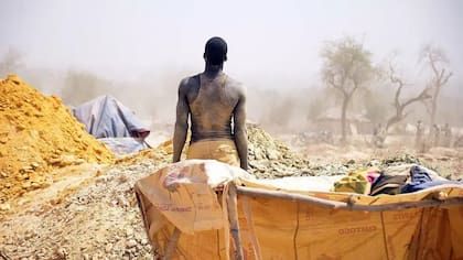 La extracción no regulada de recursos como el oro en el Sahel ha contribuido a alimentar la inseguridad