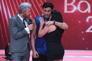 La extraña justificación de Tinelli luego de haber expuesto a Tomás Holder en pleno ataque de pánico