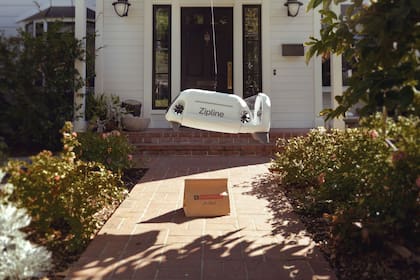 La FAA prevé que los drones pronto entregarán todo tipo de paquetes, desde alimentos hasta medicamentos infantiles