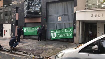 La fábrica de los helados Persicco, en Núñez, fue tomada por una delegación del Sindicato de los Pasteleros