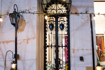 La fachada antigua del restaurante