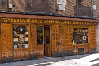 La fachada, casi intacta