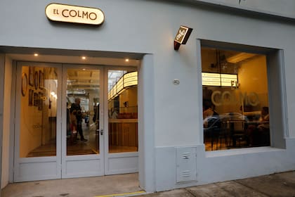 La fachada de El Colmo, sobre la calle Costa Rica