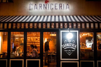La fachada de La Carnicería en el barrio de Palermo