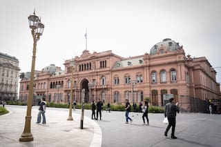 Medios infiltrados en la Casa Rosada: “¡A por Milei!”