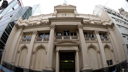 El Banco Central lista en su sitio oficial las tasas de interés que los diferentes bancos ofrecen por un plazo fijo