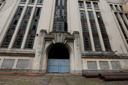 La fachada del edificio primo de la Catedral