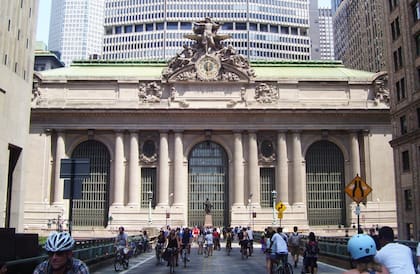 La fachada sur de la Grand Central terminal en NY.