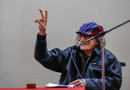 La Facultad de Filosofía y Letras le entregó el título de Doctor Honoris Causa a Charly García