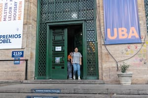Con cortes y protestas, comenzó el paro universitario en todo el país