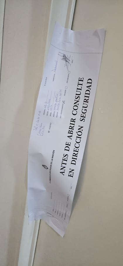 La faja de seguridad que bloquea el acceso al despacho de José Luis Espert en la Cámara de Diputados