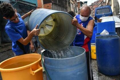 La falta de agua afecta a todos los hogares de Venezuela