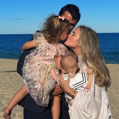 La familia creció con la llegada de dos hijos: una niña nacida en agosto de 2022 y un niño en mayo de 2024