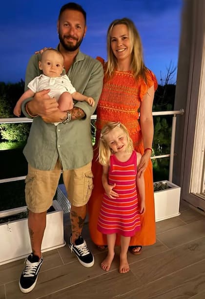 Muni, sobre cómo quedaron con su marido: "Nosotros todavía miramos a Vicente y llorisqueamos"