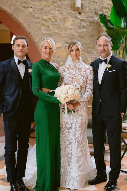 La familia de Chiara Casiraghi: Andrea, Barbara Lietti y Pierluigi.