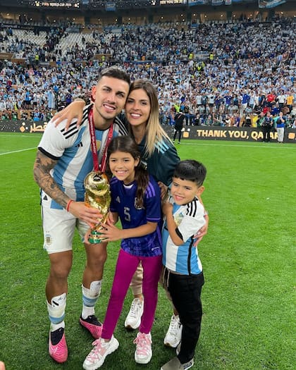 La familia, el apoyo incondiconal en el campeonato del mundo (Foto: Instagram @ccamilagalantee)