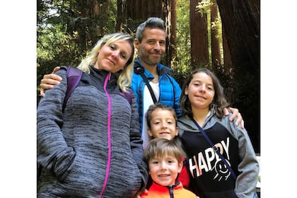 La familia en Redwood, California.
