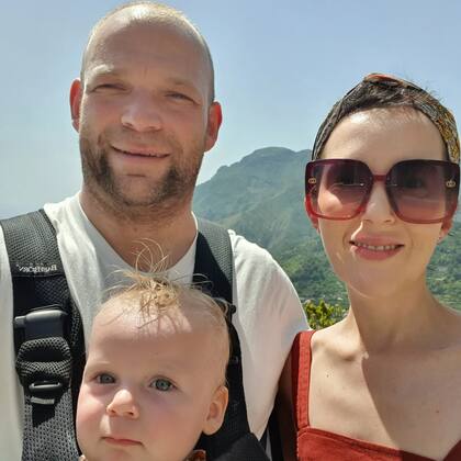 La familia estaba en Roma y debía retornar a su hogar en Australia