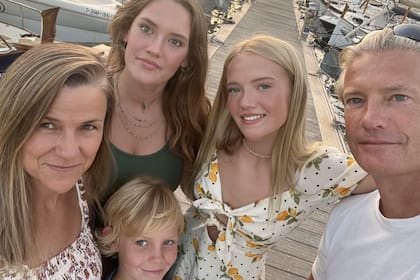 La familia estadounidense dejó su lugar seguro en California motivada por el deseo de vivir en distintas culturas y entornos