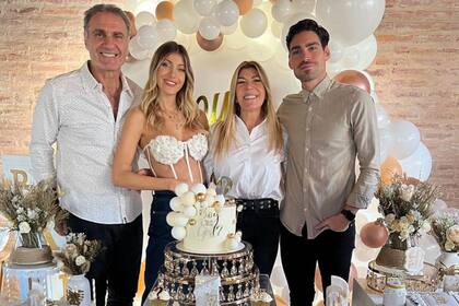 La familia festejó el anuncio (Captura Instagram)