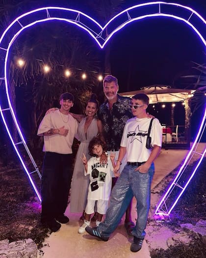 La familia lo festejó en México