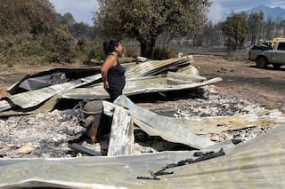 El incendio arrasó un emprendimiento familiar en Cholila: así lograron escapar