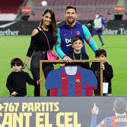 La familia Messi en el Camp Nou