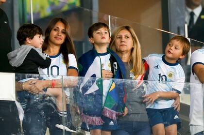 La familia Messi en las tribunas del Mineirao