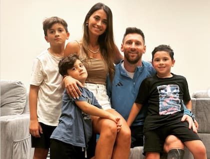 La familia Messi se mantiene muy unida a través de los años (Foto: @antonelaroccuzzo)