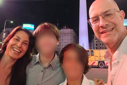 La familia que fue hallada muerta en su departamento de Villa Crespo