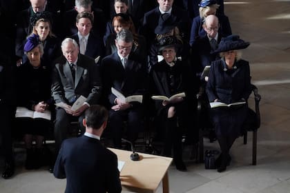 La Familia Real británica en el Servicio de Acción de Gracias por el rey Constantino de los Helenos en la Capilla de San Jorge el 27 de febrero de 2024 en Windsor, Inglaterra.