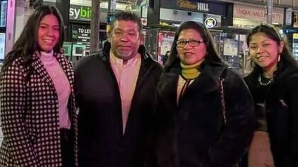 La familia vive en Nottingham desde junio de 2024.