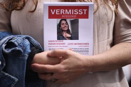 La familia y los compañeros y amigos de María Fernanda Sánchez habían organizado búsquedas de la joven en Berlín